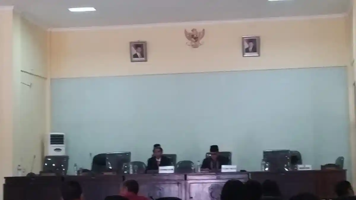 Alot, Penentuan Tim Perumus Tatib DPRD Sumba Barat Daya
