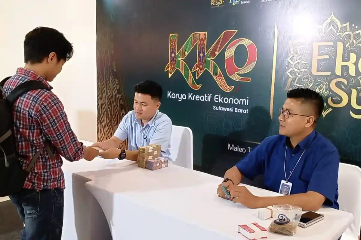 Uang Rp2 Ribu dan Rp10 Ribu Jadi Primadona Penukaran Uang di PEKsyar BI Sulbar