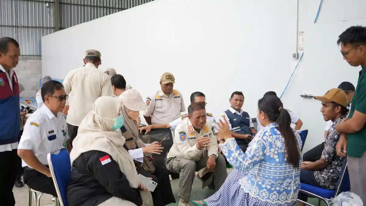 DLH Jombang Temukan Alat Produksi di Bangunan yang Izinnya Gudang, Bau Limbah Ganggu SMPN 4