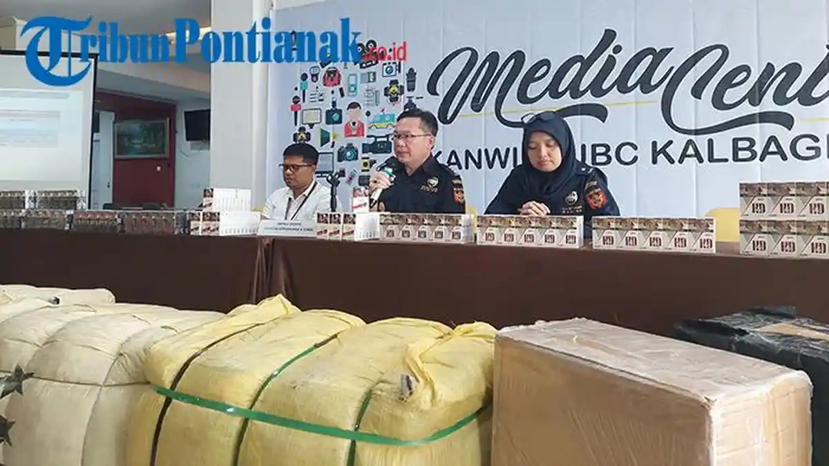 Bea Cukai Kalbar Amankan 170 Balpres Pakaian Bekas