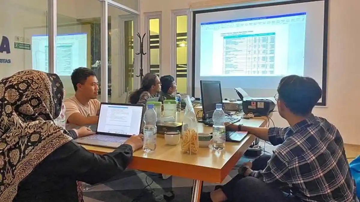Fokus Demi Masyarakat, PLN UID S2JB Gelar Bedah Rencana Program Tanggung Jawab Sosial dan Lingkungan - PLN-UID-S2JB-menggelar-kegiatan-Bedah-Rencana-Program-TJSL6.jpg