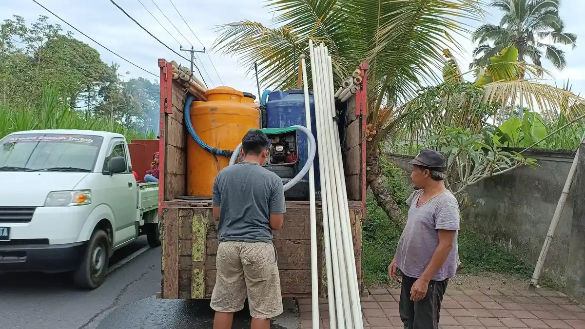 Omzet Penjualan Air Keliling Meningkat Memasuki Musim Kemarau