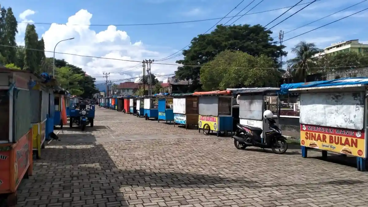 Pedagang di Belakang Jatiland Mall Ternate  Dialihkan ke Benteng Oranje