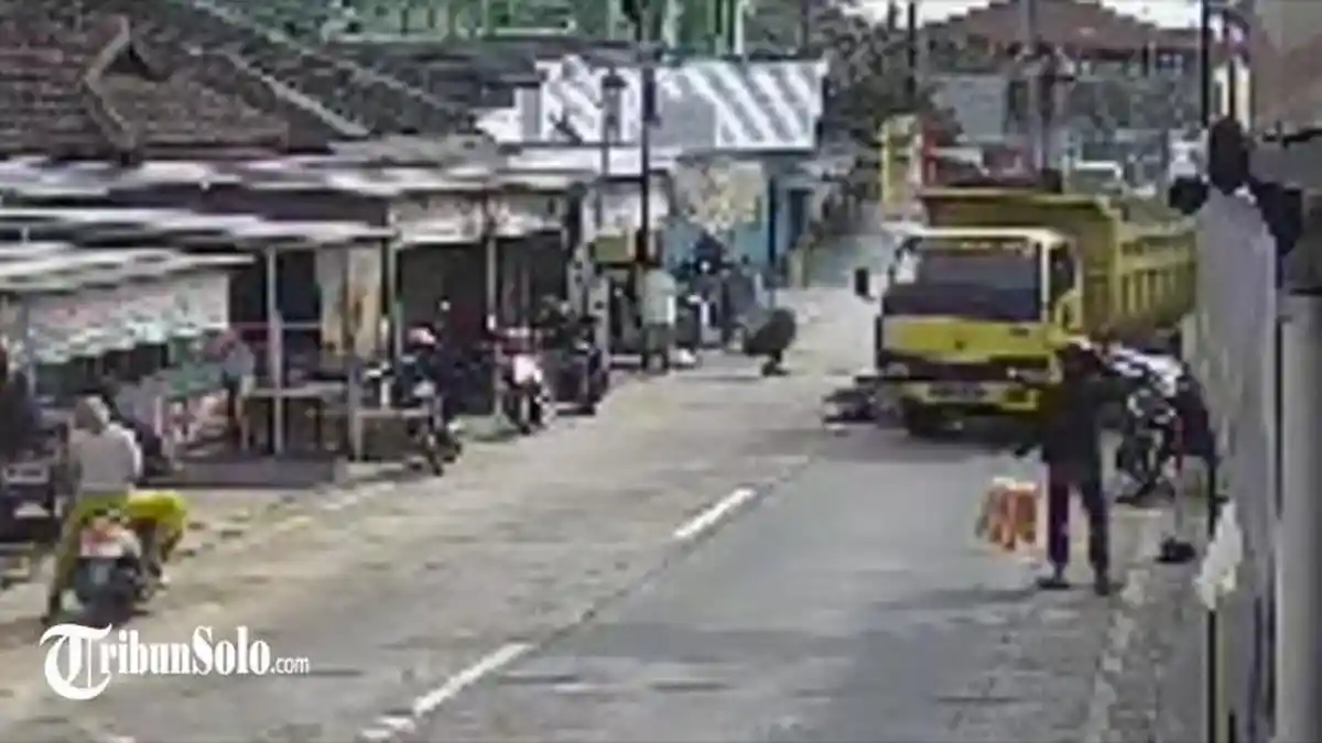 Kondisi Penumpang yang Dibawa Surya, Ojol Terlindas Truk di Karanganyar Jateng, Selamat Dari Maut