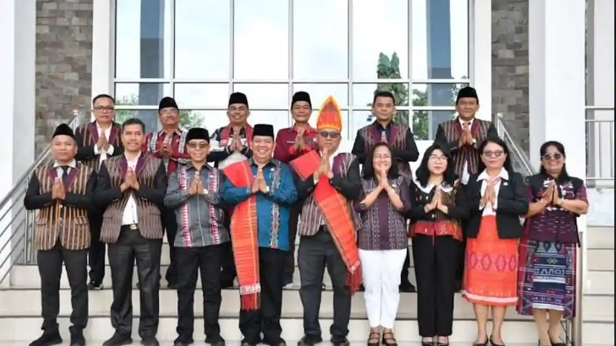 Upacara Hari Kesadaran Nasional, ASN Samosir Kompak Kenakan Ulos