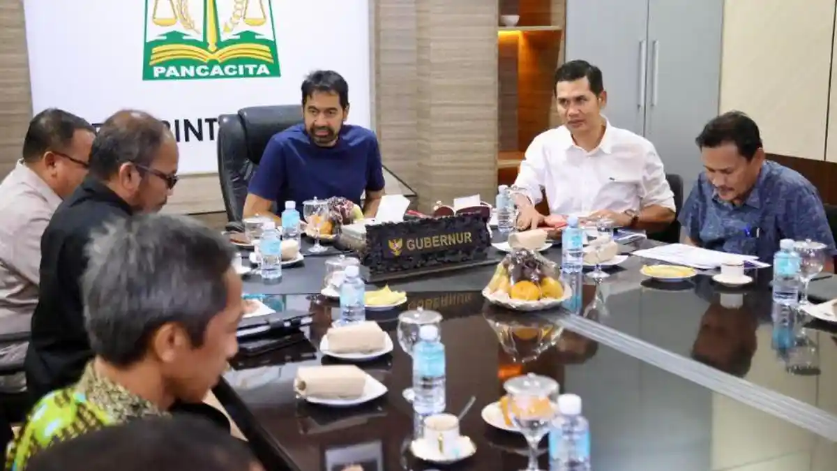 Memasuki Bulan Maulid, Mualem Minta Stok Daging di Aceh Dipastikan Cukup