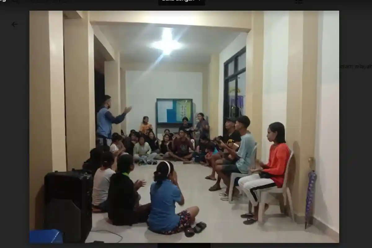 Sambut Paskah, Jemaat GMIT Marthomas Manulai II Pawai Obor