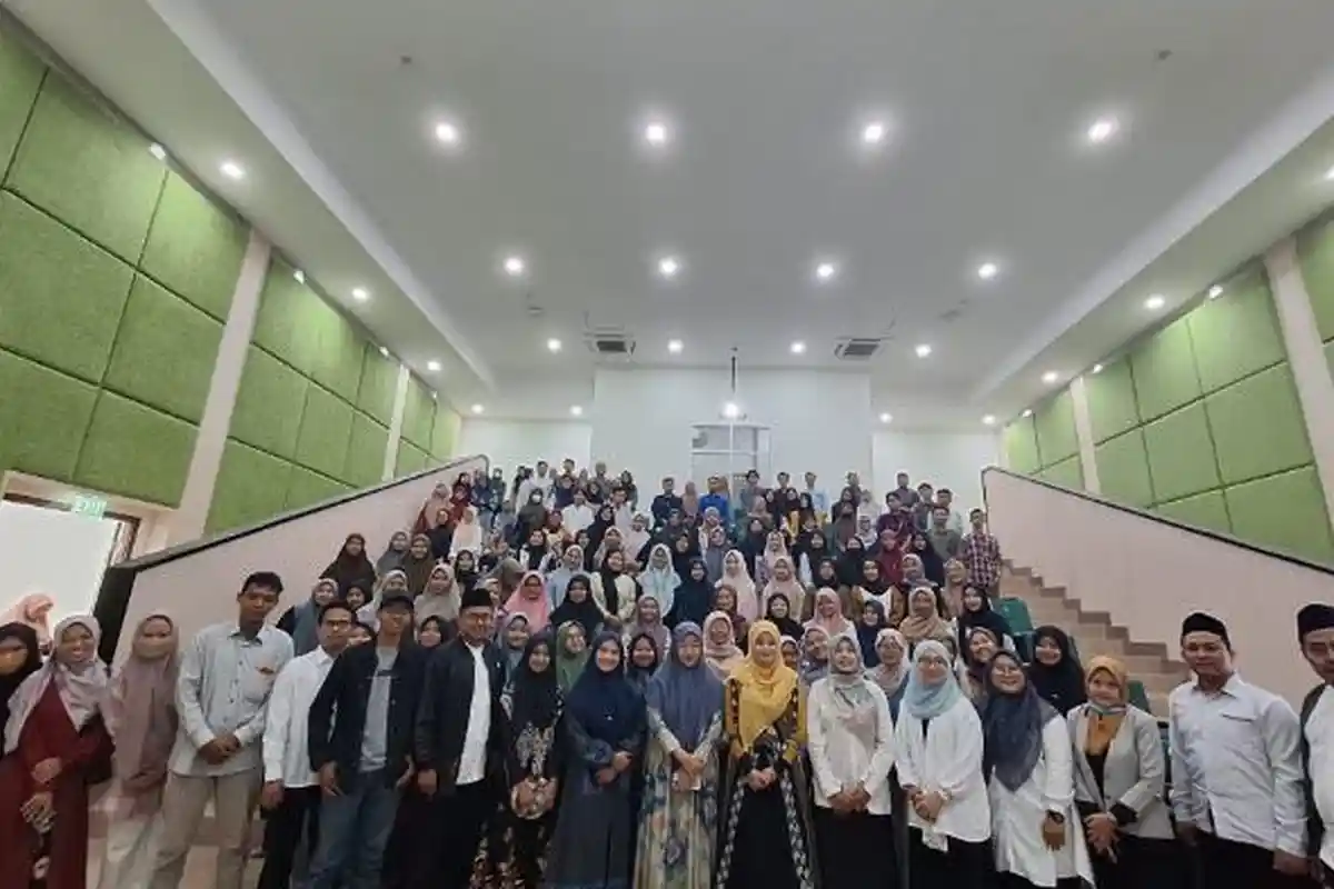 Ning Nawal Paparkan Peran Perempuan dalam Pesantren di Diskusi KUPI Corner