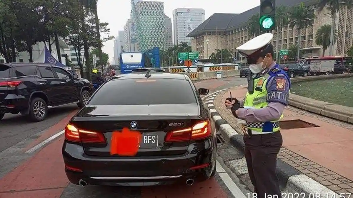 Suka-suka Dijalan hingga Langgar Lalu Lintas, Polisi Bakal Perketat Permohonan Pelat Nomor Dewa