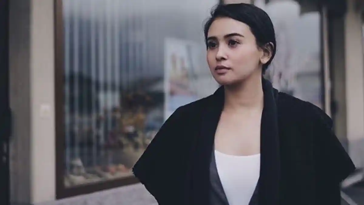 Ayushita Instagram - Pose Begini Personil BBB Ini Banyak Sanjungan