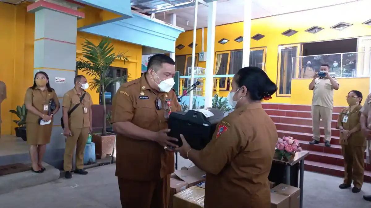 Mesin Pencetak hingga Blanko Sudah Tersedia, Warga Kota Ambon Kini Bisa Cetak KTP