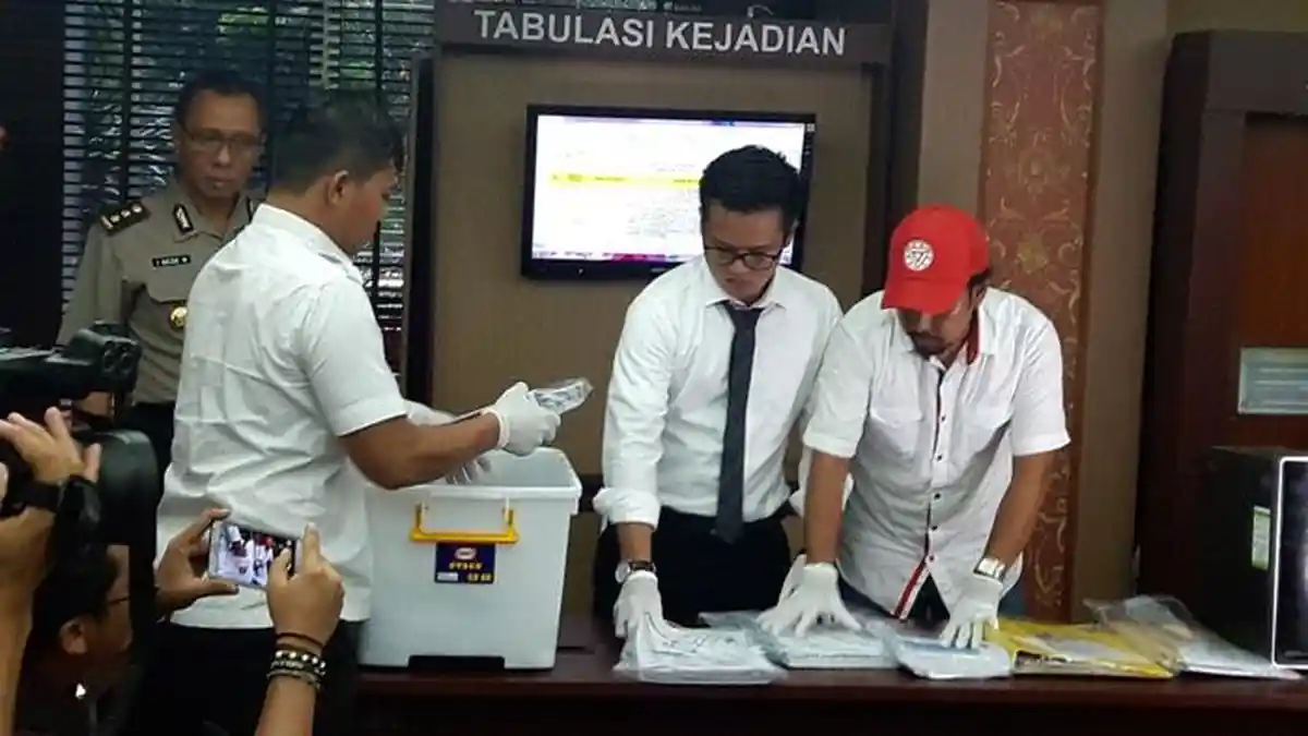 Polri Mulai 'Bersih-bersih', Tiga Oknum Polisi Ditangkap Saat Lakukan Pungli SIM