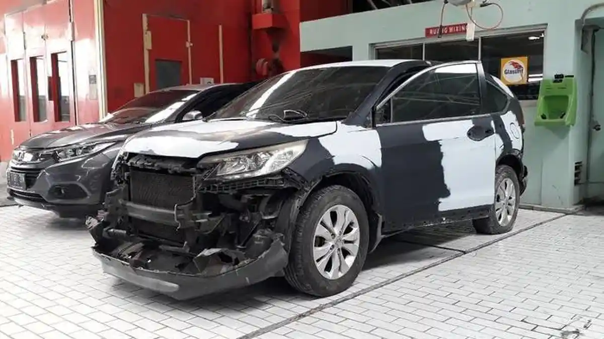 Tidak Disarankan Bodi Mobil Pakai Dempul Tebal, Ternyata Inilah Alasannya