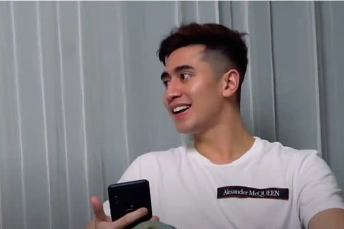 Eks Natasha Wilona Bagi-Bagi IPhone ke Sahabatnya, Verrell Bramasta Didoakan Sukses Dunia Akhirat