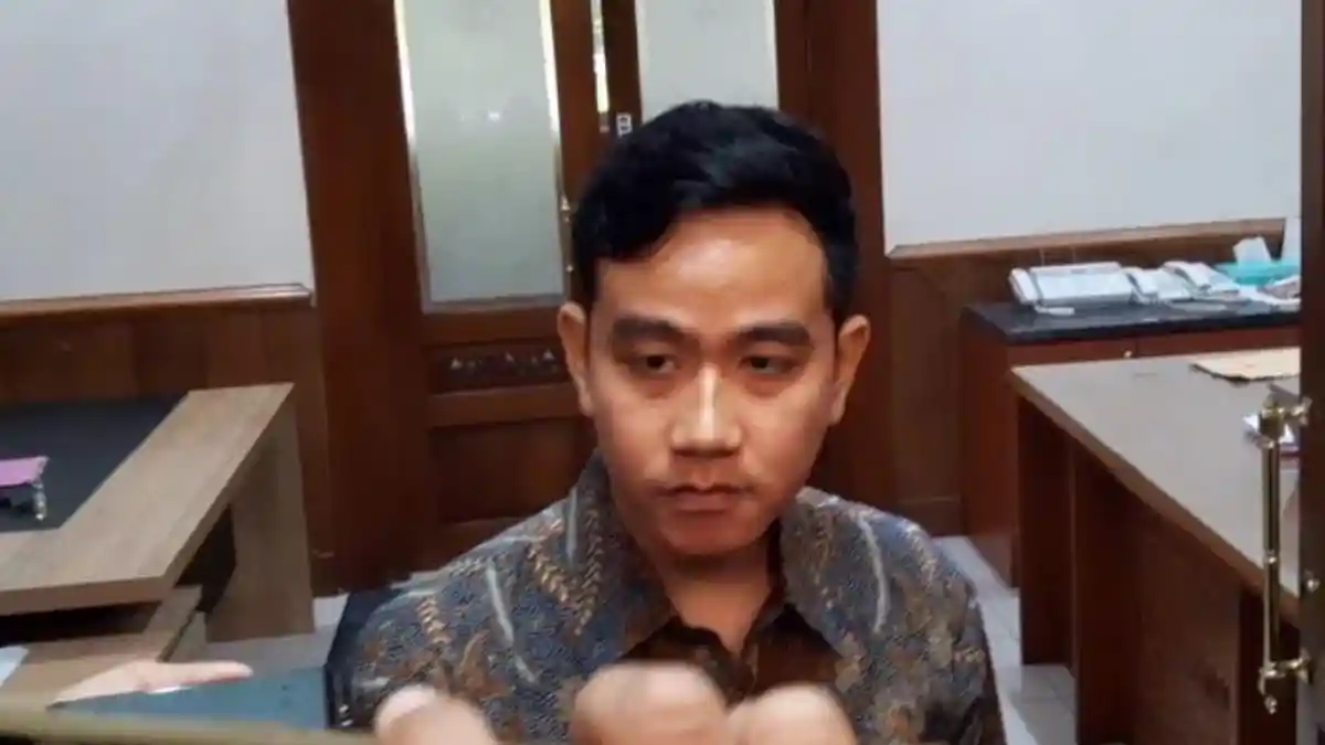 PDI-P Hati-hati? Diprediksi Tak Pecat Gibran Seperti Eks Kadernya yang Lain, Pakai Cara Halus