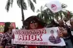 Massa Kembali Kawal Sidang Ahok