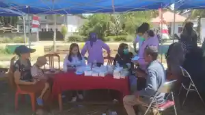 Suasana-pelayanan-kesehatan-gratis-di-lapan.jpg