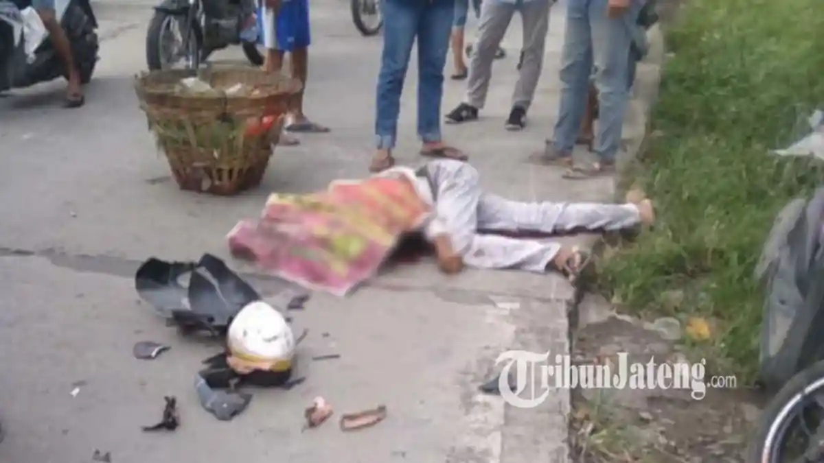 Kronologi Kecelakaan Motor Vs Truk di Semarang, Pria Pekalongan Bernama Rukimanto Tewas