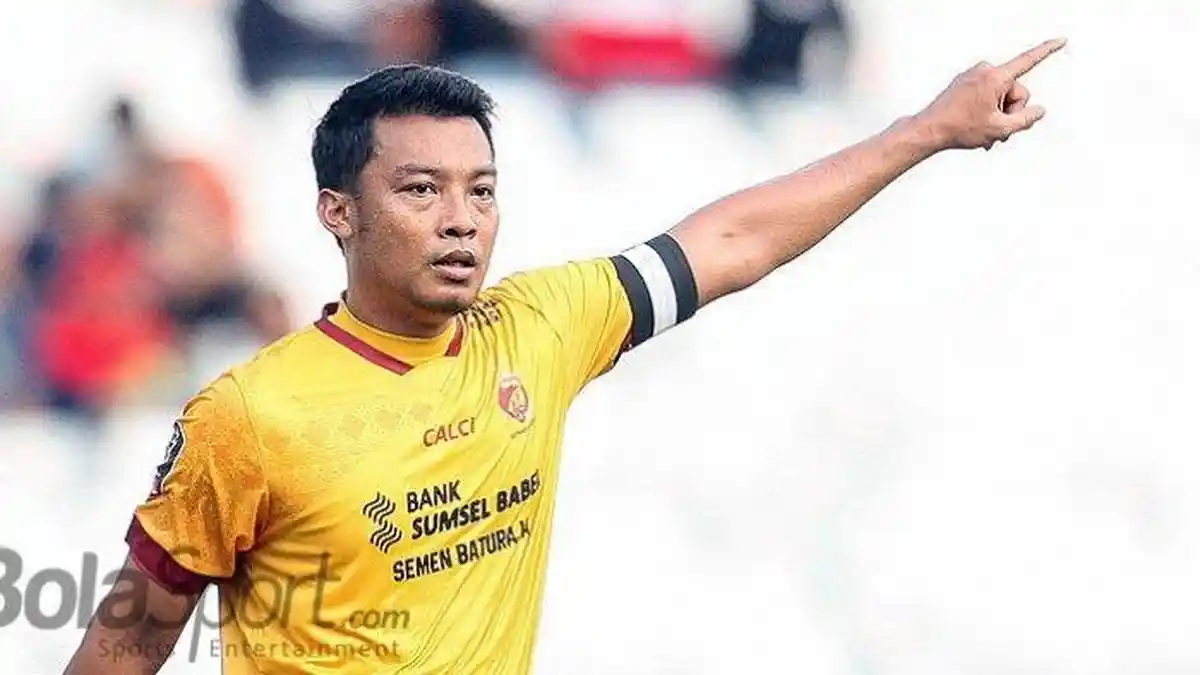 Hamka Hamzah Disebut Bakal 'Comeback' Bareng Persik Kediri, Joko Susilo Bungkam: No Comment Dulu