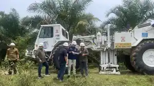 BPMA-dan-PGE-serta-teknisi-lainnya-melakukan-parameter-test-akuisisi-seismik-3D.jpg