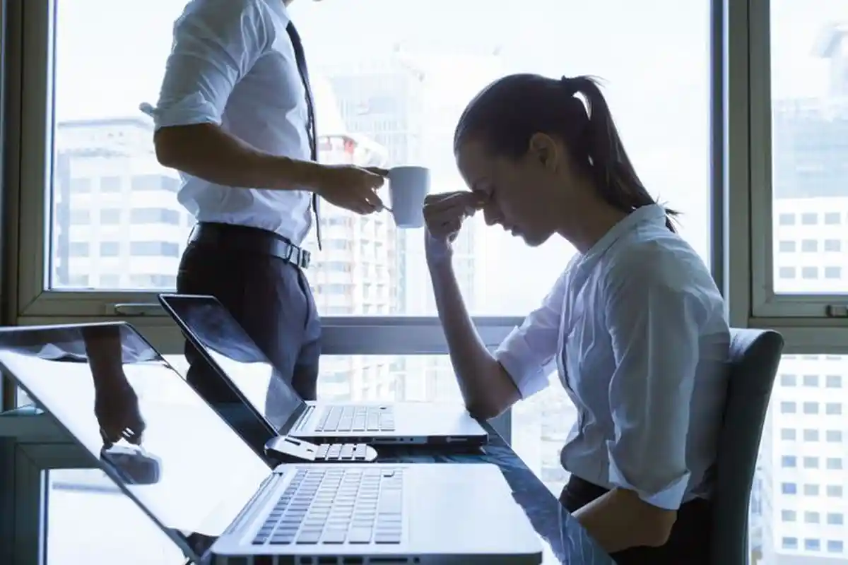 Gaji Wanita Ini Berkurang 90 Persen gara-gara AI