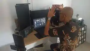 ASN-Karawang-WFH-kerja-zoom-meeting.jpg