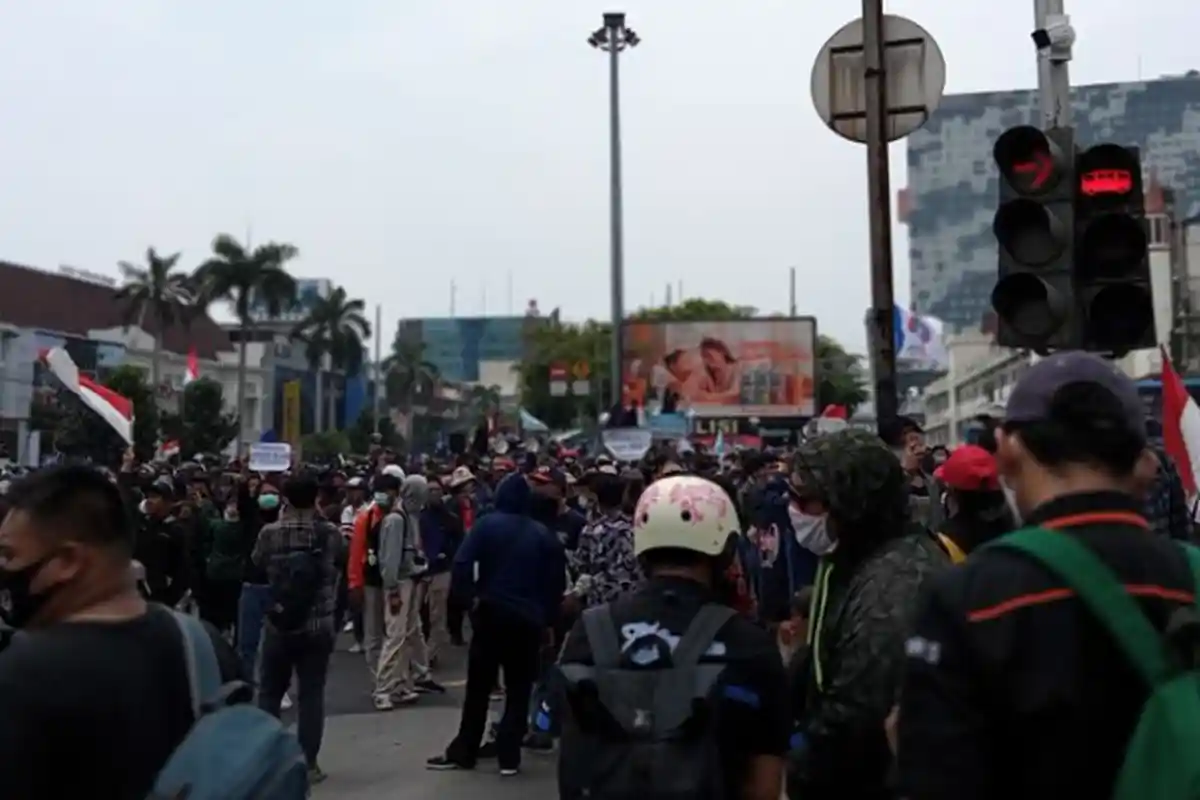 Tangkap 1.000 Anarko saat Rusuh Demo Tolak UU Cipta Kerja, Polisi: Kita Rapid 34 Reaktif Covid