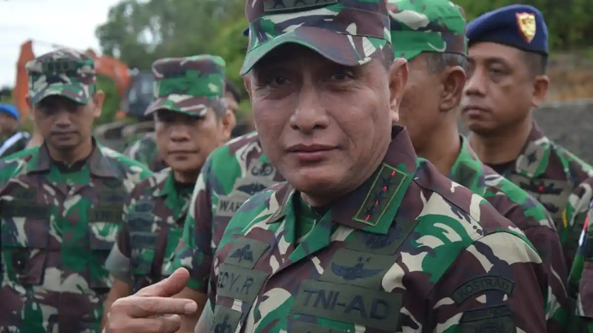 Pangkostrad Tak Akan Segan Kerahkan Anggotanya Hadapi Mafia Bola
