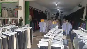 usaha-thrifting-di-Tangerang-Selatan.jpg