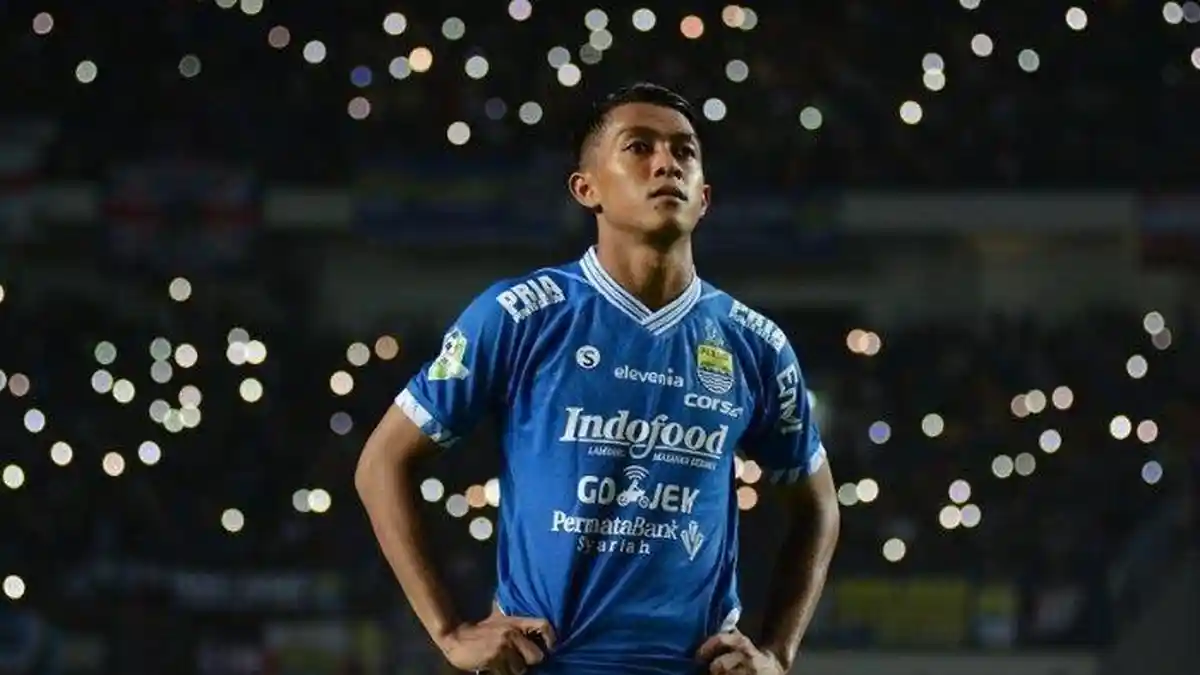 Febri Hariyadi Bocorkan Sosok Pemain yang Bakal Gabung Persib Bandung ...