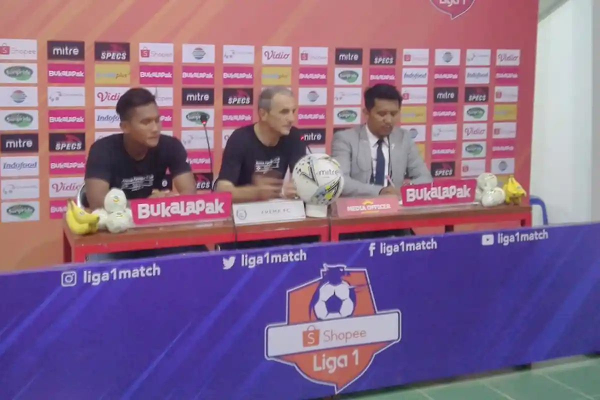 Arema Takluk di Markas Badak Lampung FC, Milomir Seslija Salahkan Angin