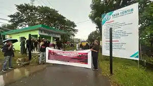 Polemik-penutupan-akses-Jalan-Pesantren-Darul-Istiqamah-Kabupaten-Maros.jpg