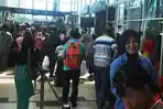 bandara_ssk_ii_padat_penumpang_20161220_174029.jpg