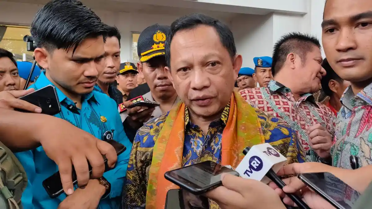 Tito: Kades Dapat Transfer Dana Desa Langsung Beli Pajero Silakan Tangkap