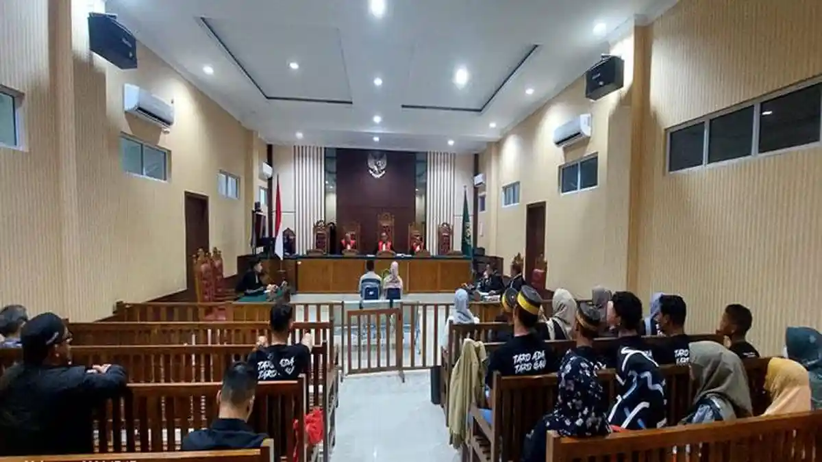 Eks Bendahara dan Staf KONI Karimun Divonis 2 Tahun 10 Bulan Penjara terkait Korupsi
