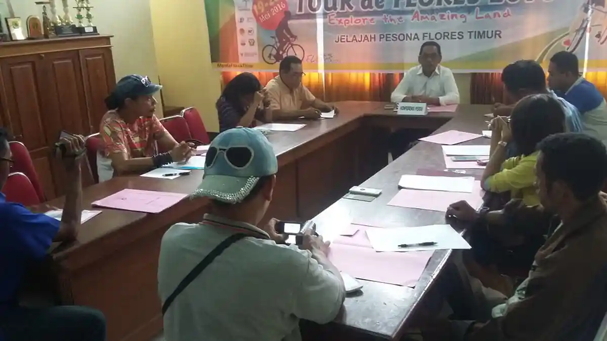 500 Rombongan Tour de Flores Tiba di Larantuka 17 Mei 2016