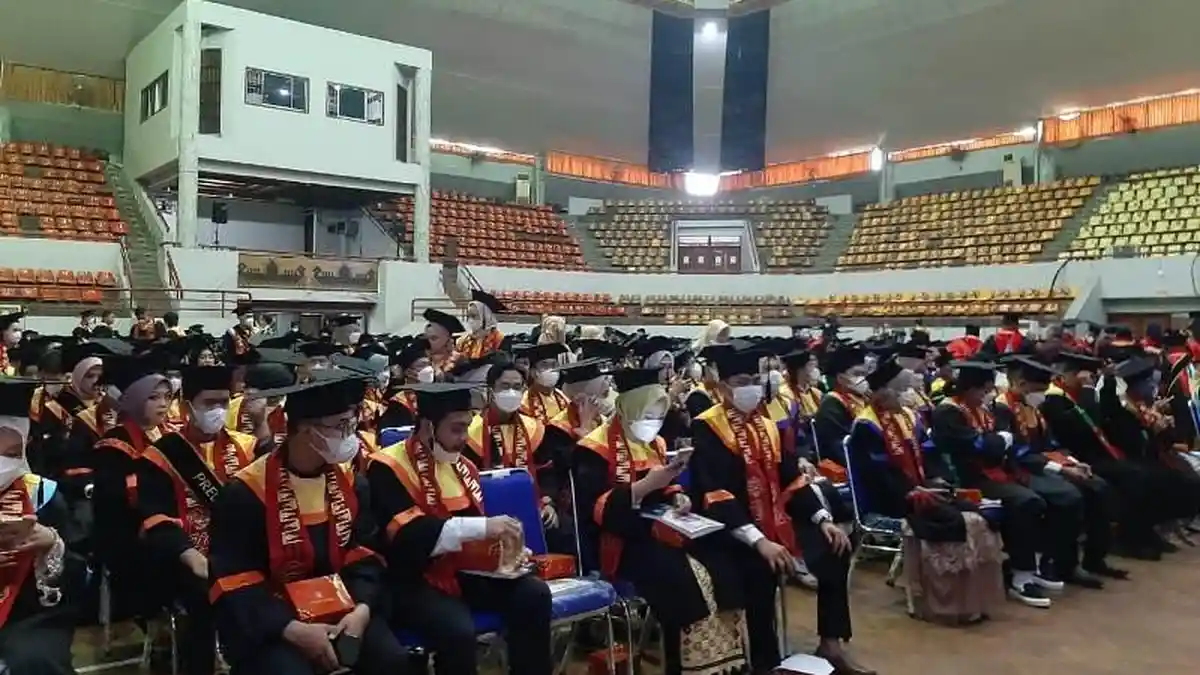 939 Mahasiswa Universitas Lampung Diwisuda Secara Offline di GSG Unila