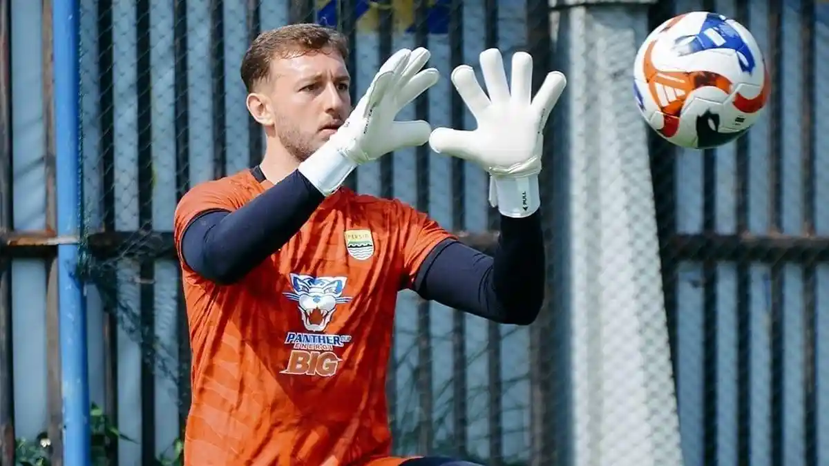 Prediksi Line-up Persib vs Lion City Sailors: Adam Pryzbek Berpeluang Starter