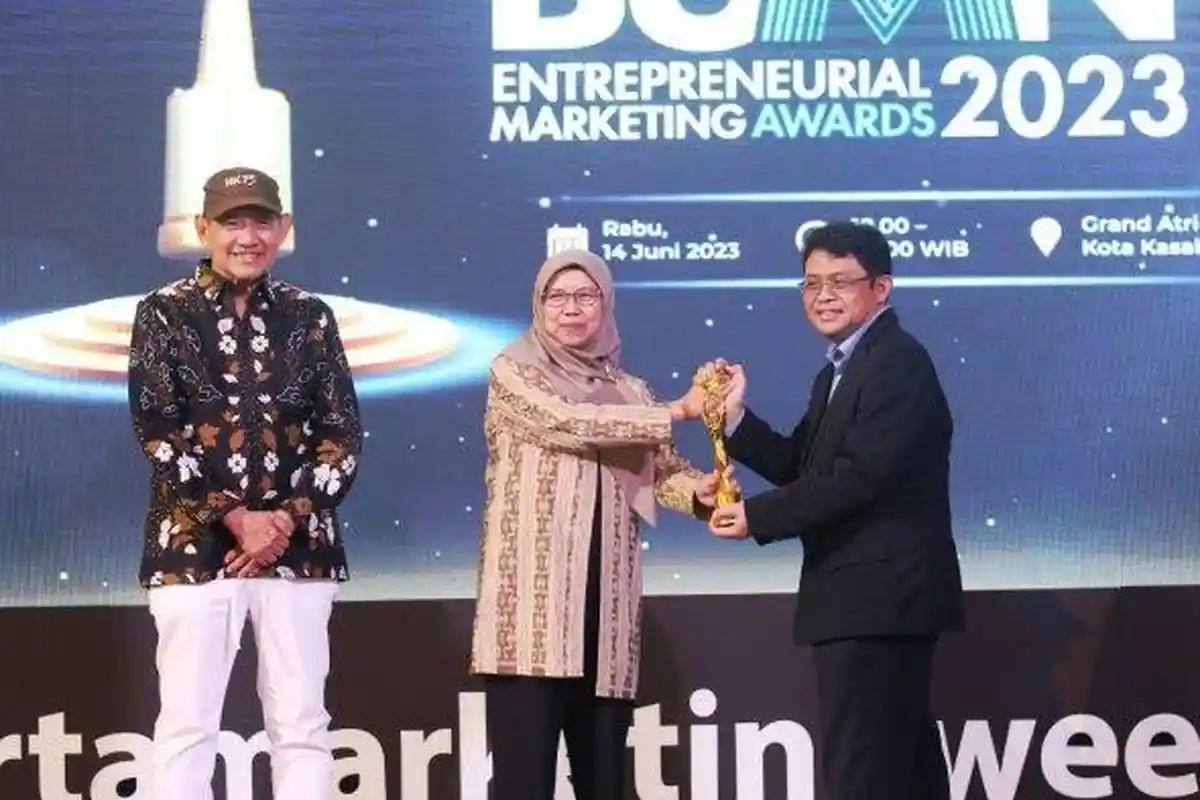 PLN jadi Best of The Best Company di Ajang BUMN Entrepreneurial Marketing Awards 2023
