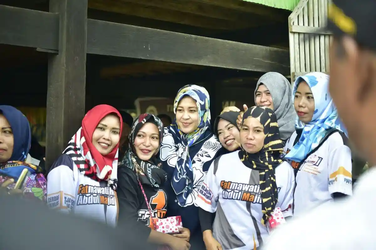 Manfaatkan Masa Kampanye, Fatmawati Rusdi Temui Warga Lajonga Sidrap