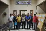Tim-Fasilitasi-Kabupaten-Belitung-berfoto-bersama-panitia-serta-jajaran-Desa-Air-Pelempang-Jaya.jpg