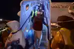 haji-kloter-1-tiba-d-balikpapan_20170908_063752.jpg