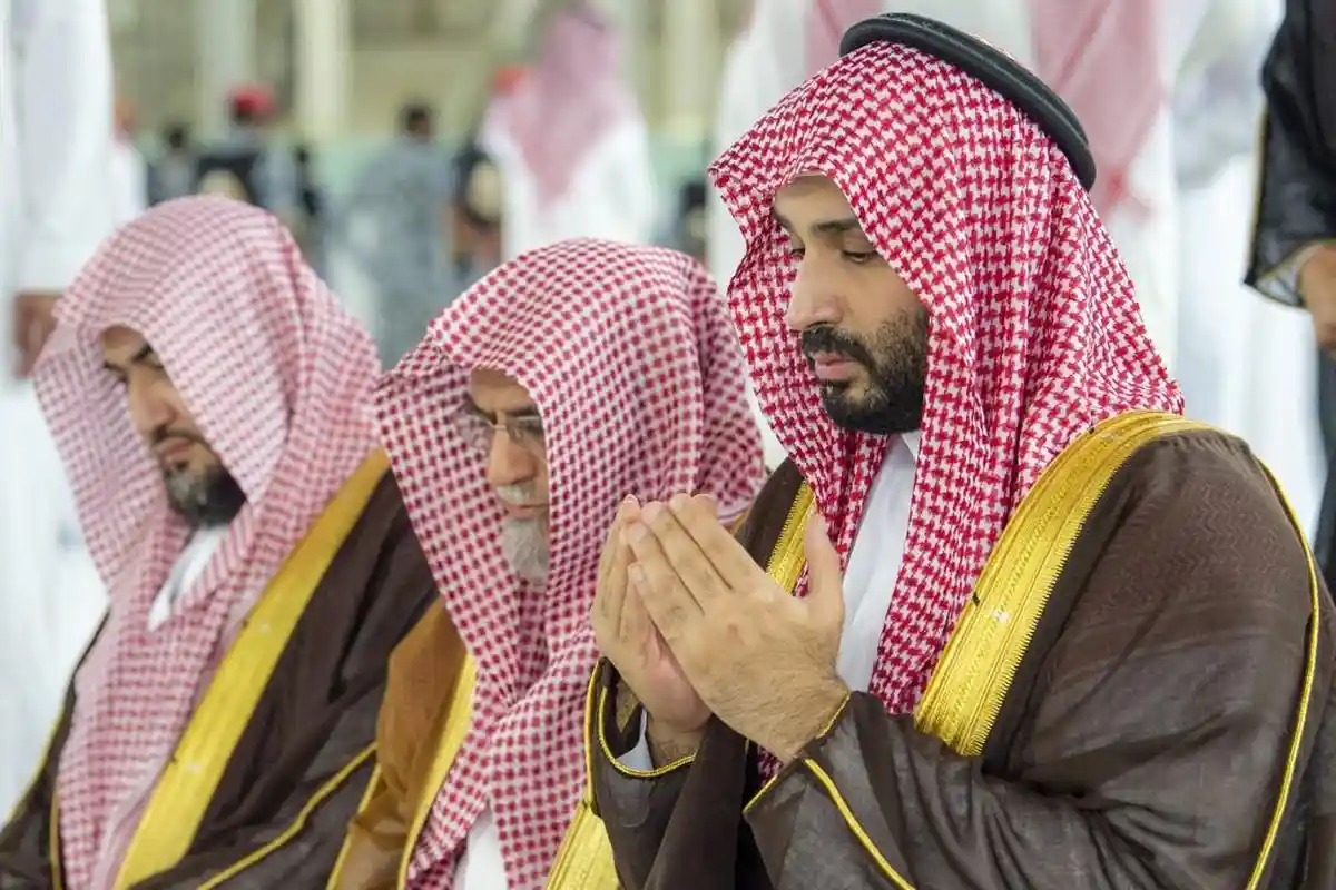 Doa setelah Sholat Fardhu Singkat Lengkap Wirid dan Dzikir yang Dianjurkan Dibaca Meski Buru-buru