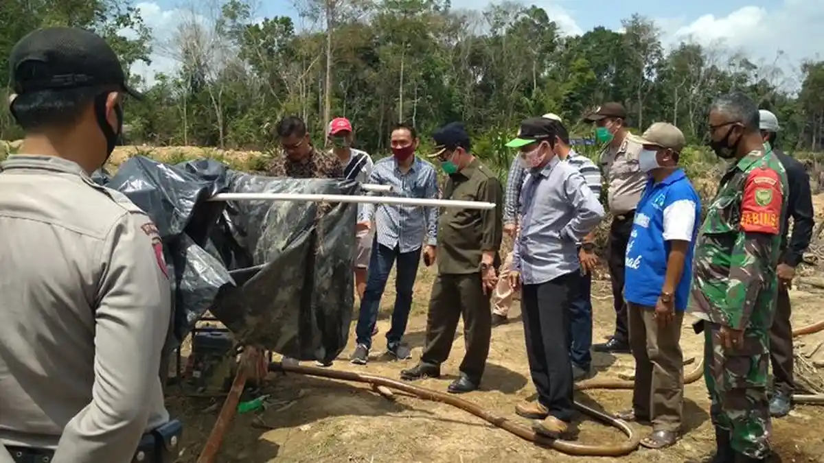 Penyebab Kebakaran Tambang Minyak Ilegal di Muratara Karena Percikan Api dari Mesin