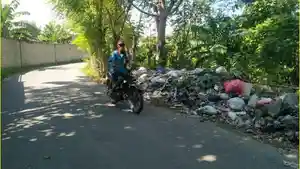 Penampakan-tumpukan-sampah-di-Desa-Buntulia-Tengah.jpg