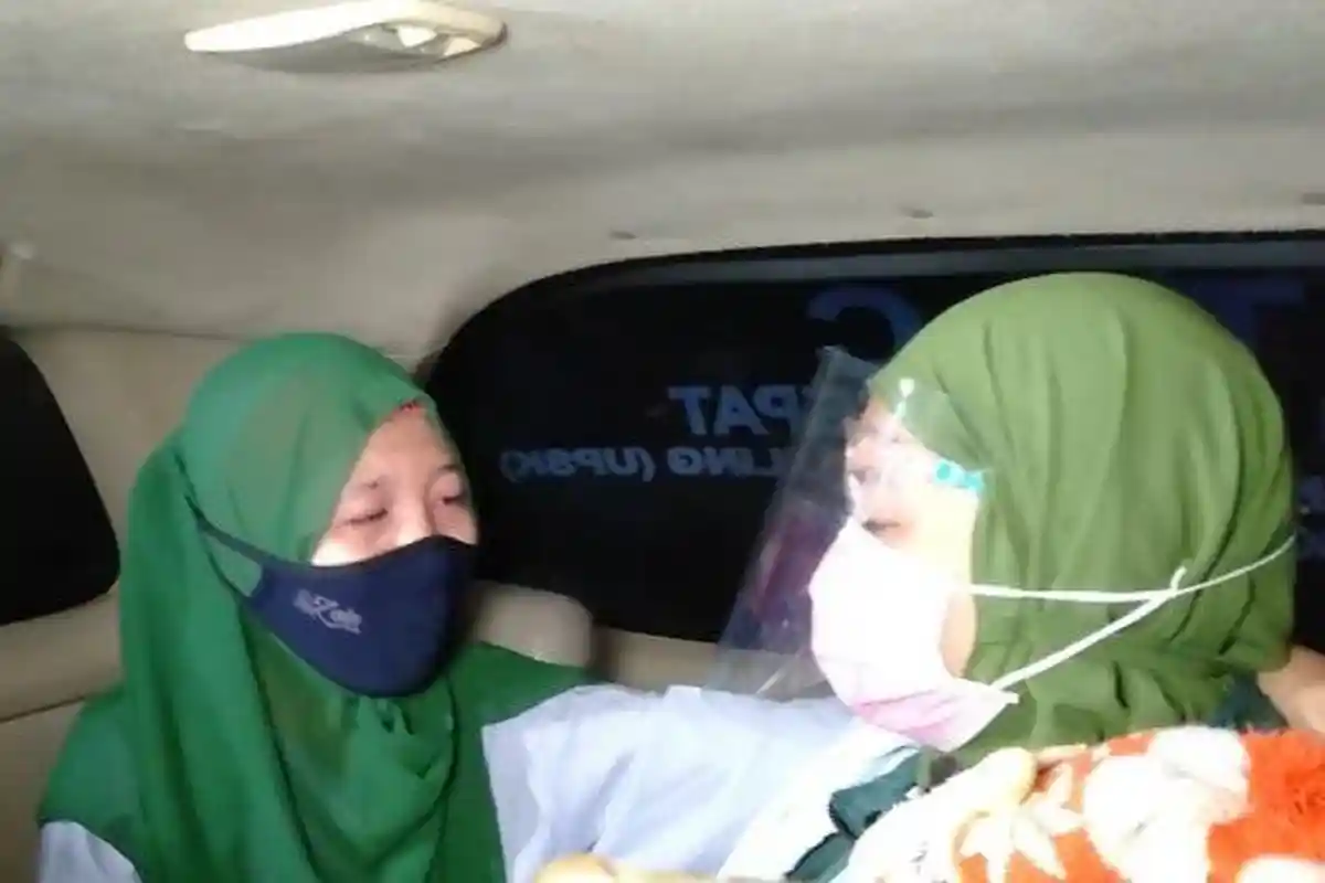 Bertemu Berkat TikTok, Trena dan Treni: Kami Anak Kembar Tapi Punya Tanggal Lahir Berbeda