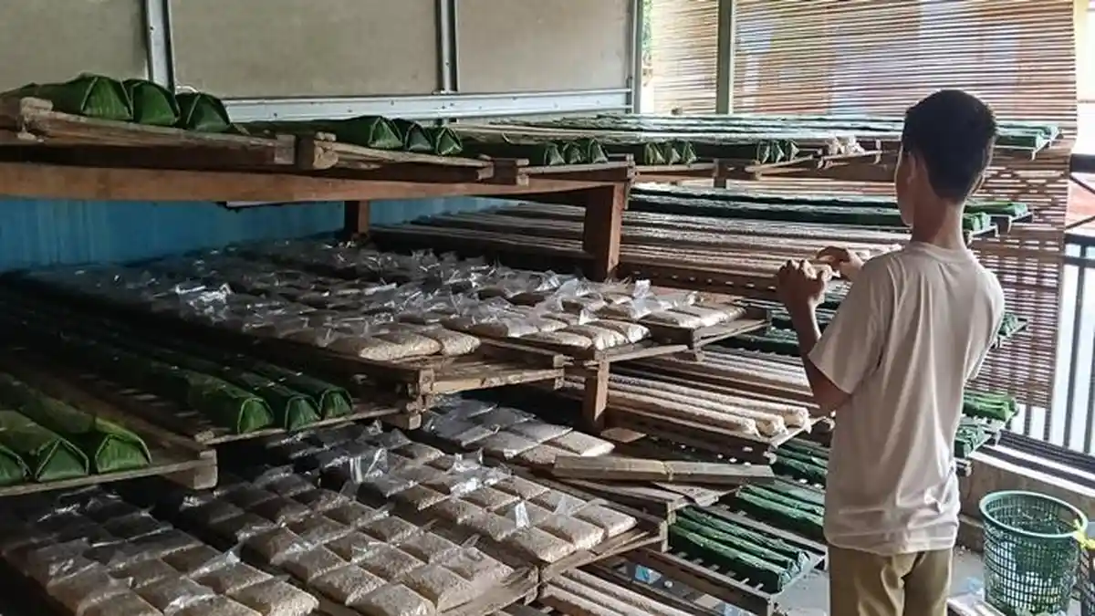 Ukuran Tempe di OKI Kian Kecil, Terdampak Rupiah Melemah dan Harga Kedelai Naik, Pedagang Terpukul