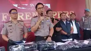 Irjen-Krisno-Halomoan-Siregar-prescon.jpg