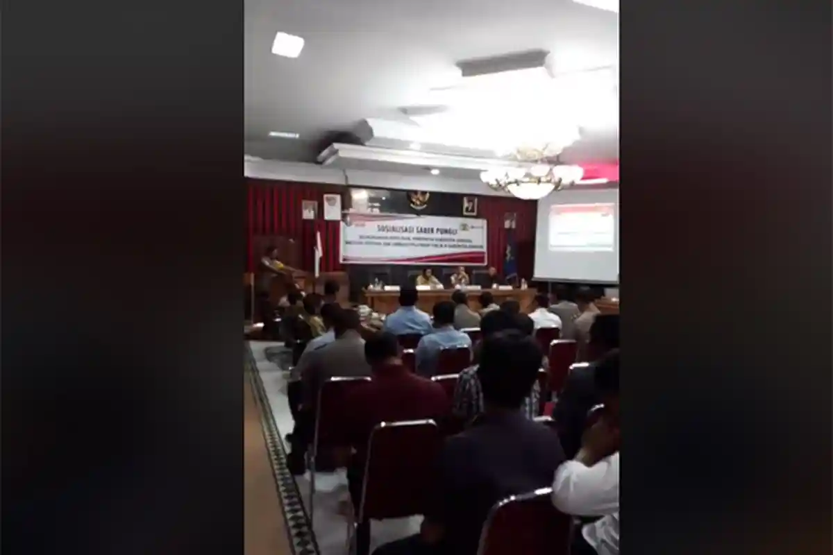 LIVE FACEBOOK : Suasana Sosialisasi Saber Pungli di Aula Kantor Bupati Sanggau