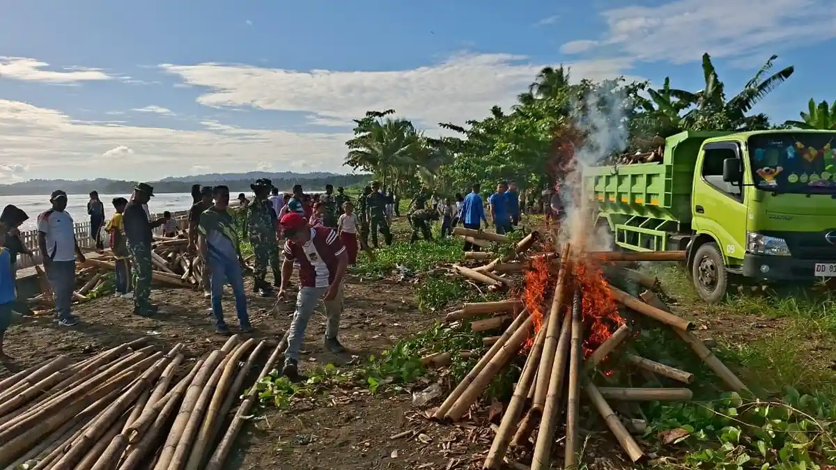 Bupati Halmahera Timur Instruksikan OPD Bersih-Bersih di Pusat Kota Maba